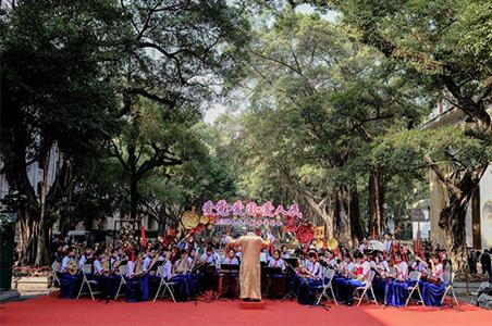 沙面岛异国风情餐桌椅